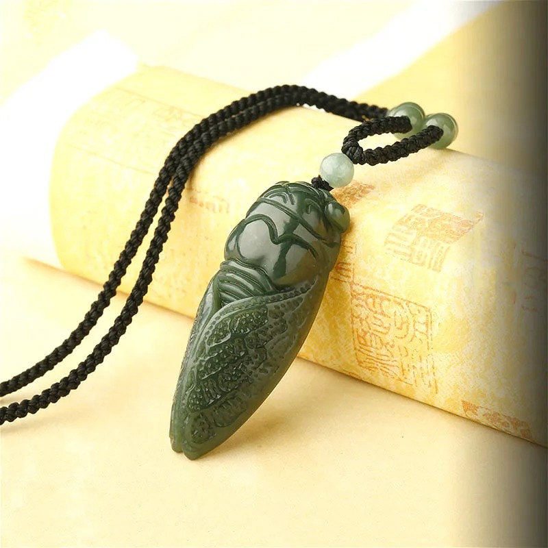 Natural Hetian Jade Cicada Pen - Women Fashion Jewellery recension och pris