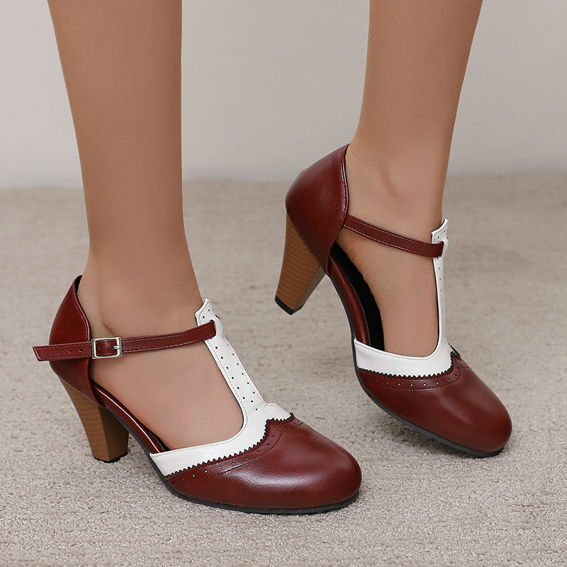 Women Vintage T-Strap Mary Jan - Women'S Fashion In The 1950S recension och pris