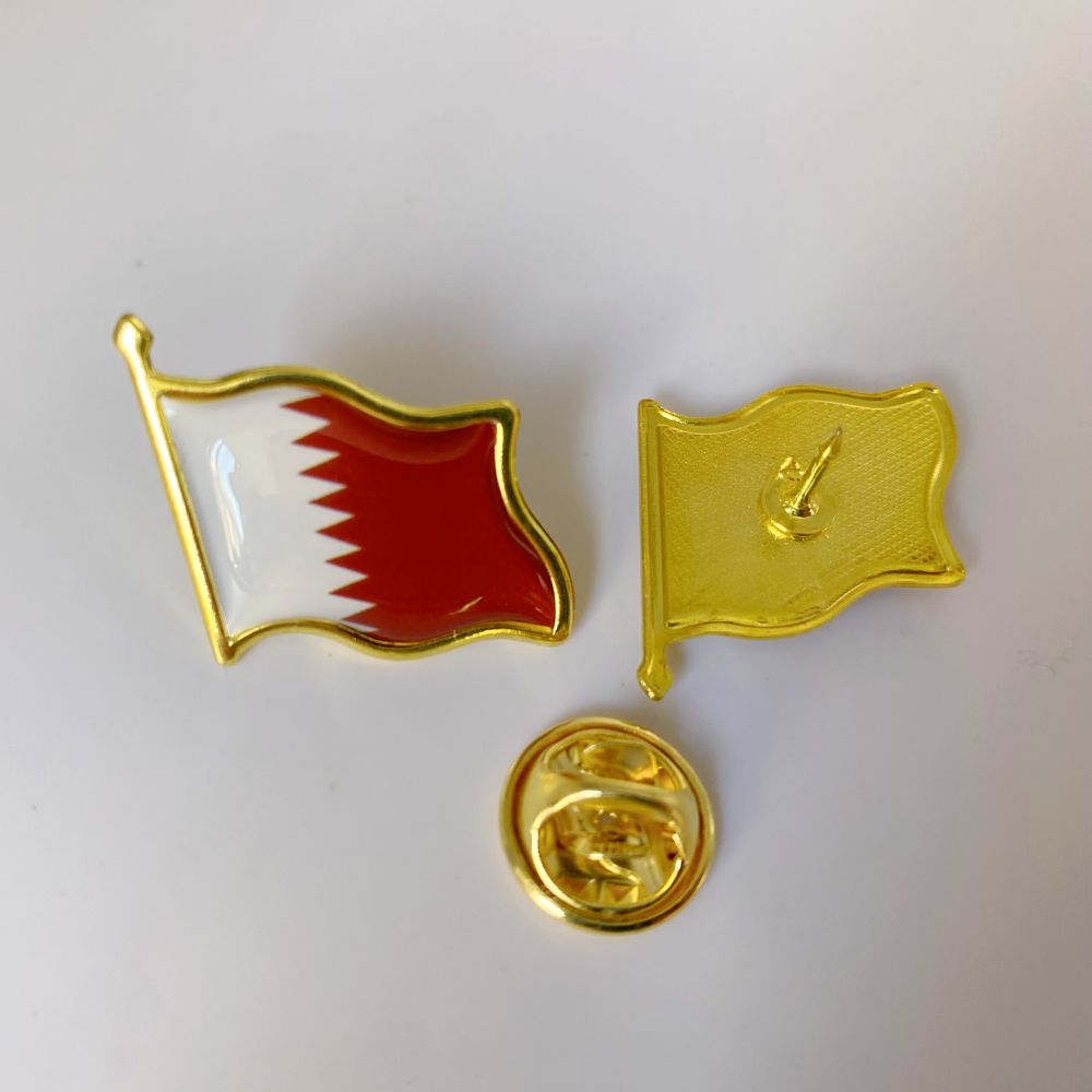 Qatar Flag Lapel Pin - Enamel  - Women Fashion Qatar recension och pris