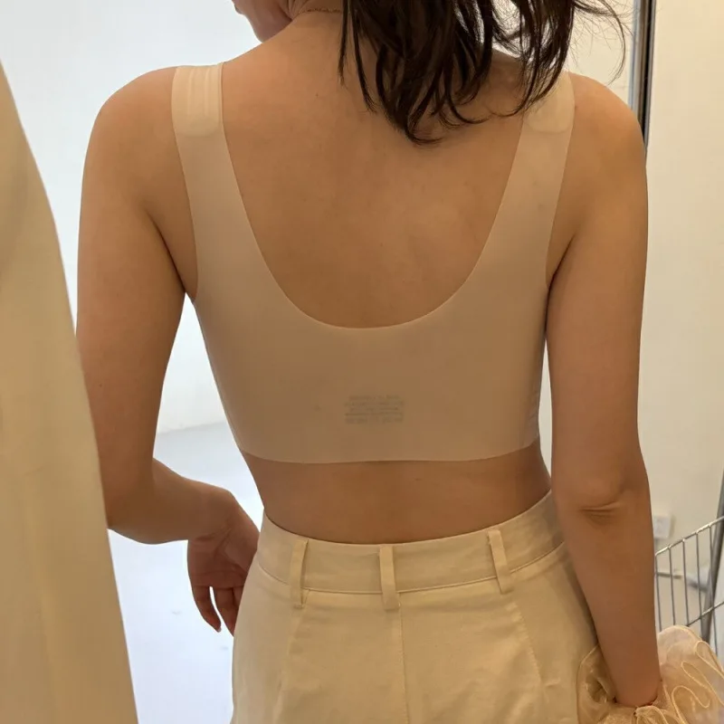 KUCLUT Ice Skin Foundation Liq - Bra Top Seamless recension och pris